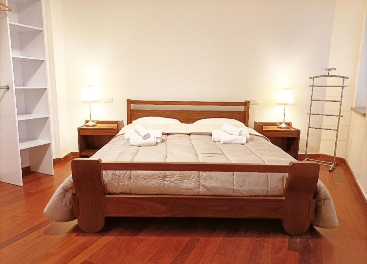 Residenza Le Mura 2 เวโรนา ภายนอก รูปภาพ