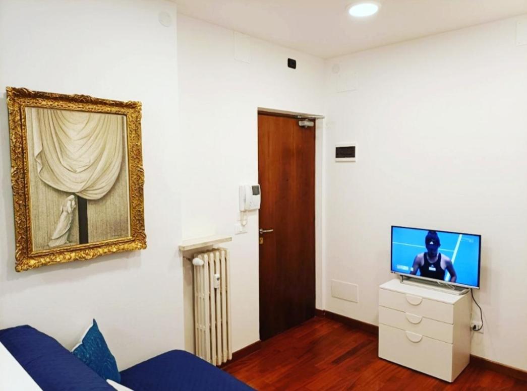Residenza Le Mura 2 เวโรนา ภายนอก รูปภาพ