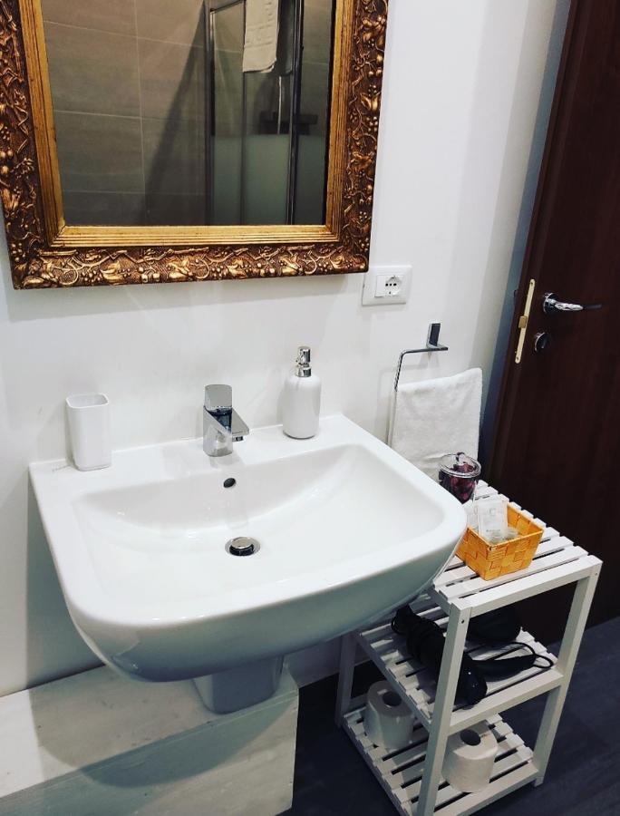 Residenza Le Mura 2 เวโรนา ภายนอก รูปภาพ